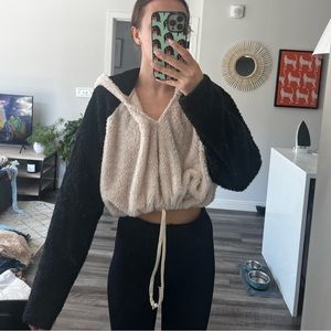 Urban outfitters cropped Sherpa